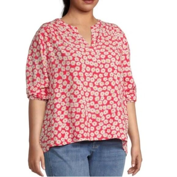 St. John's Bay Petites 3/4 Sleeve Blouse Red Daisy Print Size PS NWT - Picture 2 of 9
